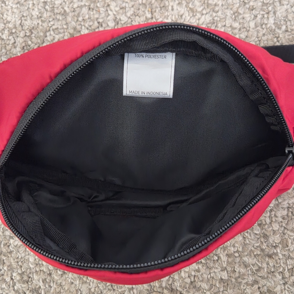 Adidas Trefoil Red Black Fanny Pack‎ Waist Bag Crossbody Padded EUC - Picture 6 of 13